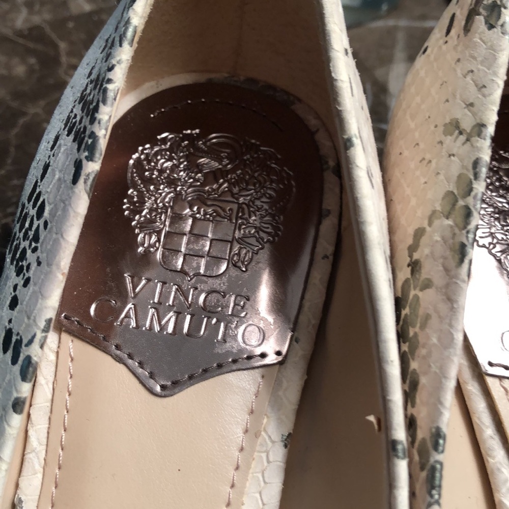 New Vince Camuto heels - Picture 4 of 5